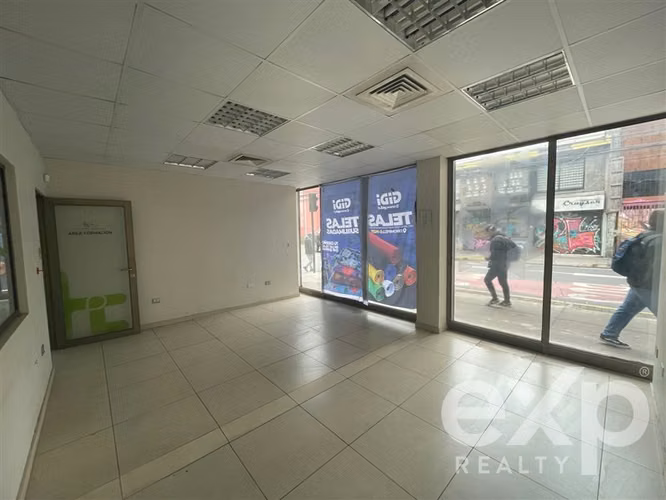 Edificio de Oficinas / Salas en arriendo en Concepción