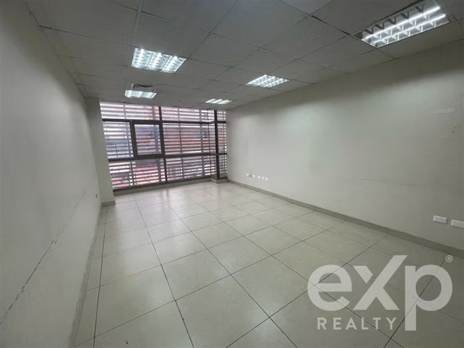 Edificio de Oficinas / Salas en arriendo en Concepción