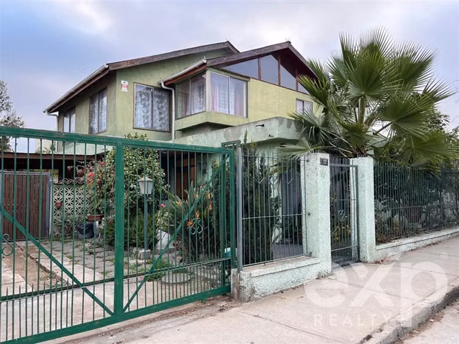 Casa en venta de 6 dorm. en Villa Alemana