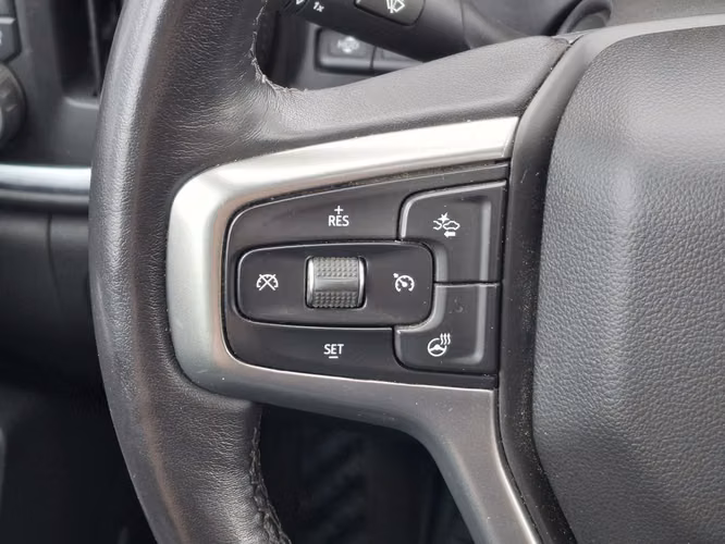 Chevrolet Silverado DCAB 4X4 SOHC 5.3 AUT 2022 - Imagen 17