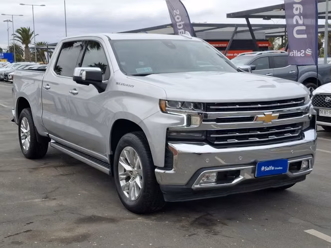 Chevrolet Silverado DCAB 4X4 SOHC 5.3 AUT 2022 - Imagen 3