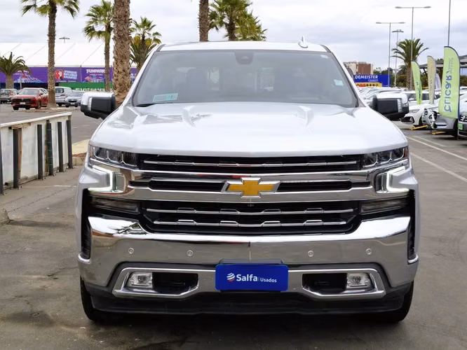 Chevrolet Silverado DCAB 4X4 SOHC 5.3 AUT 2022 - Imagen 2