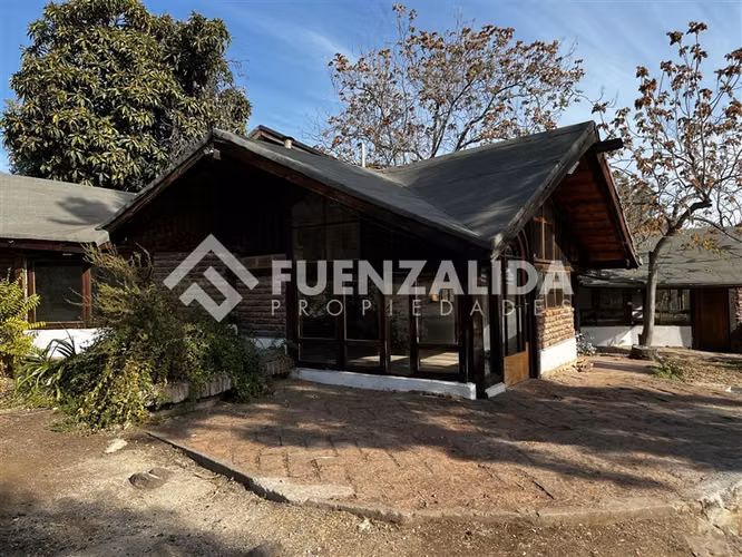 Casa en arriendo de 3 dorm. en comunidad ecológica Peñalolén