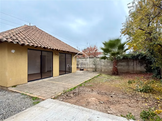 Casa en Av 2 norte, frente a UCM