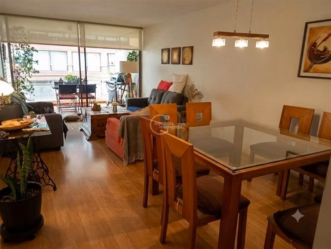 Departamento en venta de 4 dorm. en Vitacura