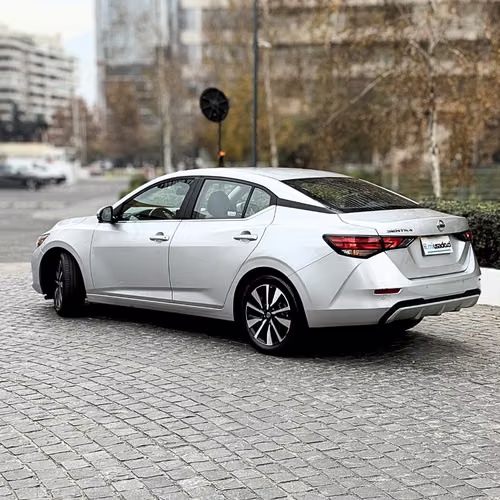 Nissan Sentra ADVANCE  (2023)