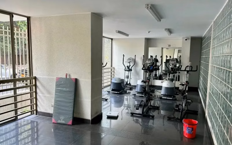 Imperdible Oportunidad: 2D/2B en Moderno Edificio - Imagen 17