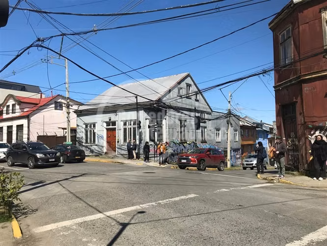 Casa en venta de 7 dorm. en Valdivia