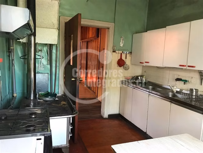 Casa en venta de 7 dorm. en Valdivia