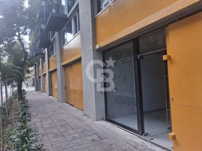 Local Comercial en Barrio Universitario 61 m2