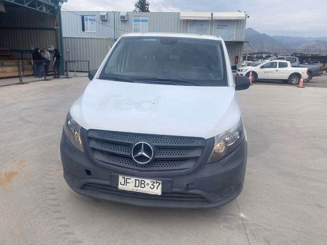 FURGON Marca: MERCEDES BENZ Modelo: VITO 111 CDI Año: 2017