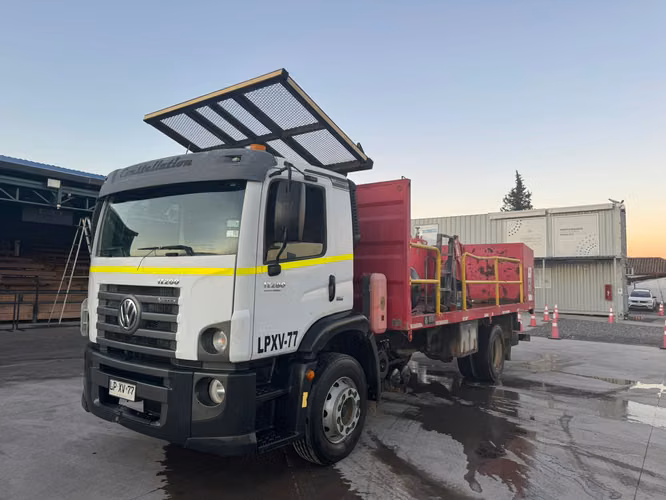 CAMION  Marca: VOLKSWAGEN Modelo: CONSTELLATION 17.280 DC Año: 2020