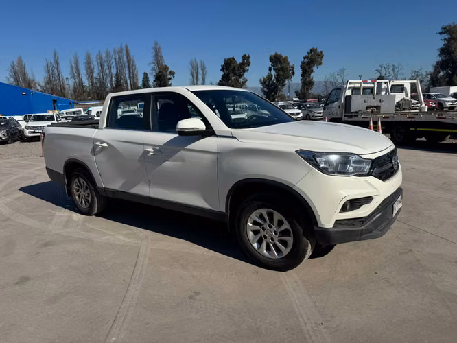 CAMIONETA  Marca: SSANGYONG Modelo: MUSSO GRANS 2.2 Año: 2021