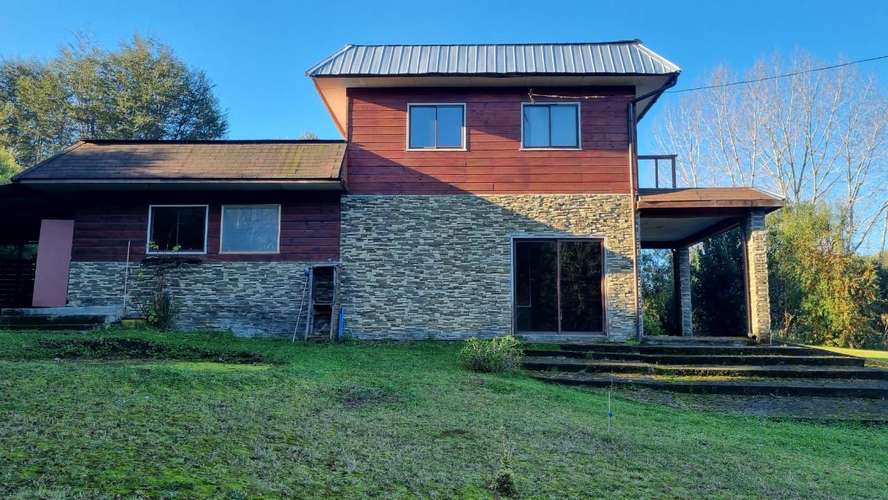 CASA FAMILIAR EN PARCELA DE MEDIA HA STA ANA VALDIVIA - Imagen 2