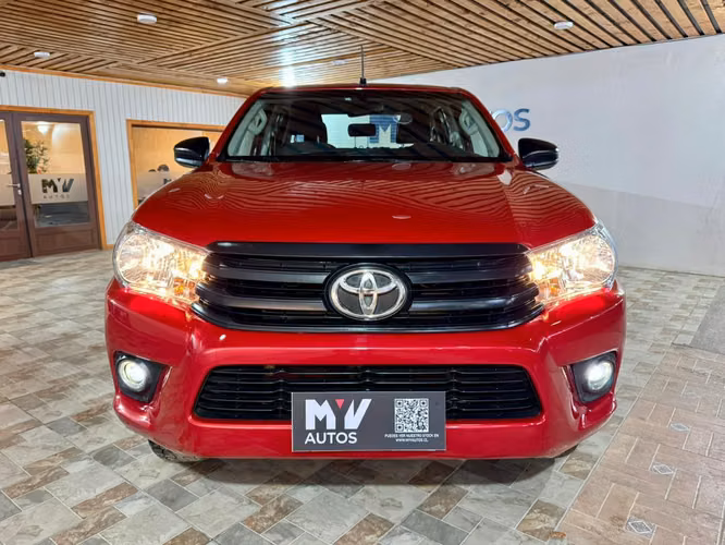 TOYOTA HILUX DX 4x4 2022