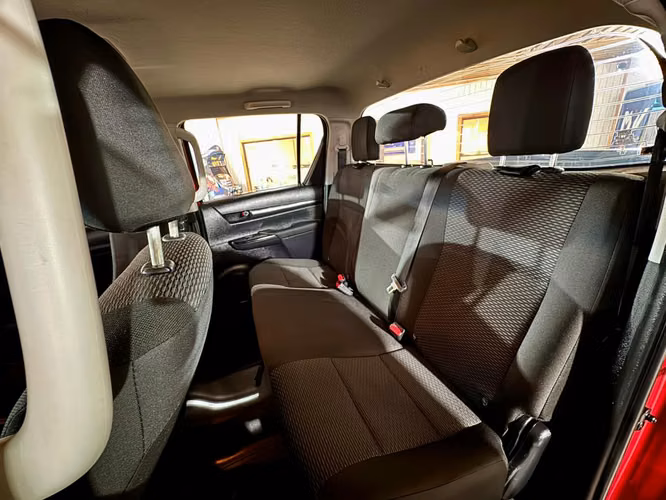 TOYOTA HILUX DX 4x4 2022