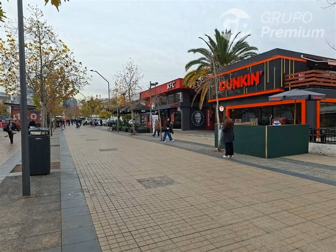 Oficina en arriendo en Las Condes COD. 77235