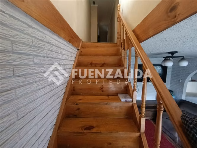 Casa en venta de 7 dorm. en Maipú