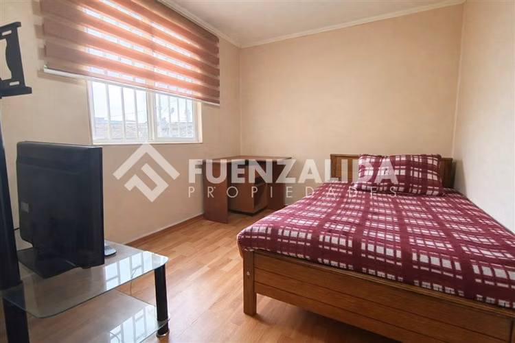 Casa en venta de 7 dorm. en Maipú