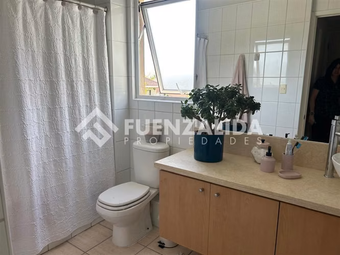 Casa en venta de 5 dorm. en Peñalolén