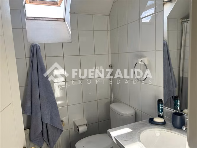 Casa en venta de 5 dorm. en Peñalolén