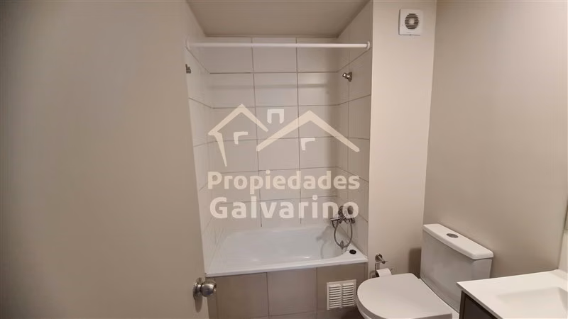 Departamento en arriendo de 3 dorm. en Cerrillos