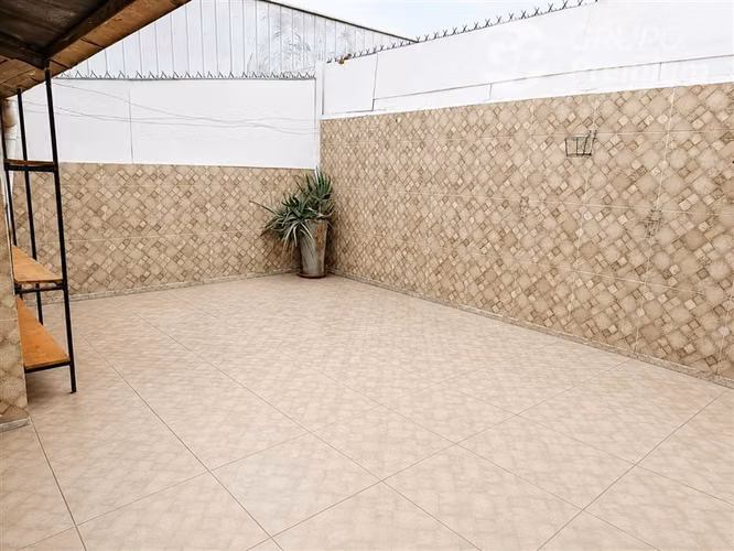 Casa en venta de 4 dorm. en Recoleta