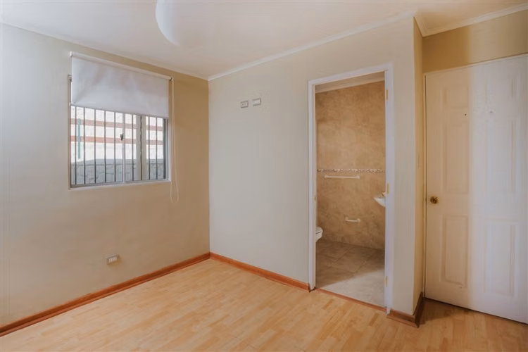 Casa en arriendo de 4 dorm. en La Serena