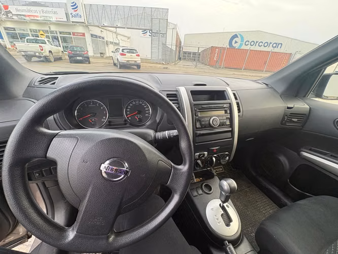 Se vende Nissan X TRAIL