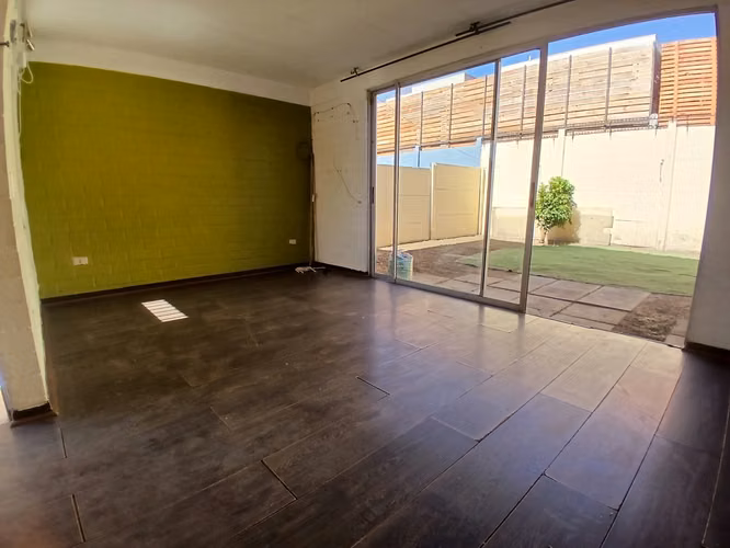Arriendo Casa 3D, 2B en Condominio.  Cerca Colegio Manquecura Ciudad del Este - Imagen 9