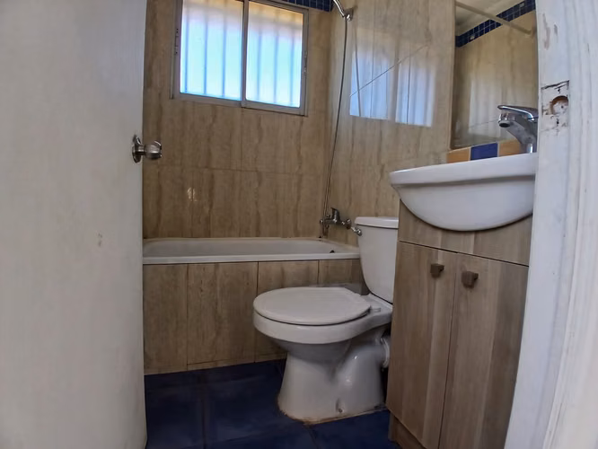 Arriendo Casa 3D, 2B en Condominio.  Cerca Colegio Manquecura Ciudad del Este - Imagen 24