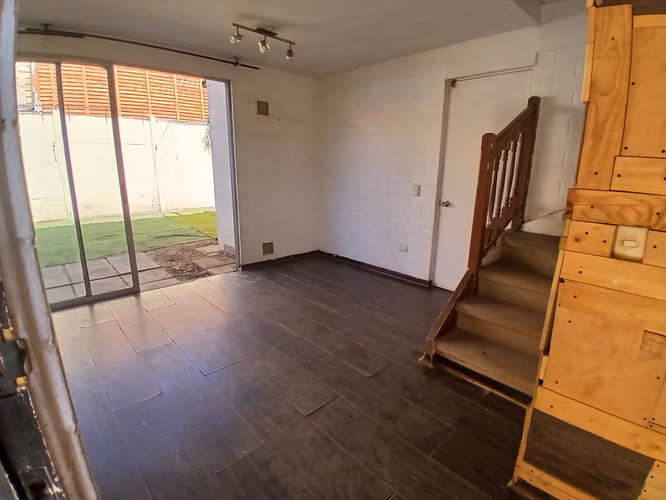 Arriendo Casa 3D, 2B en Condominio.  Cerca Colegio Manquecura Ciudad del Este - Imagen 5