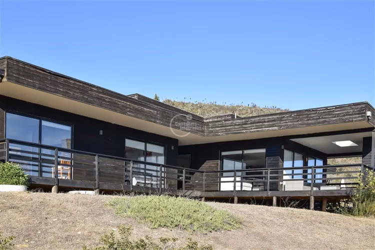 Casa en venta de 7 dorm. en La Ligua