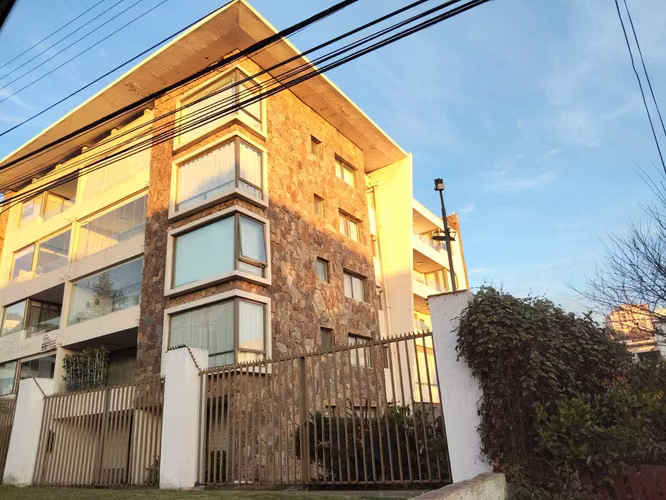 Av. Balmaceda. Edif. Reñaca Park 1. Amoblado.  (169459)