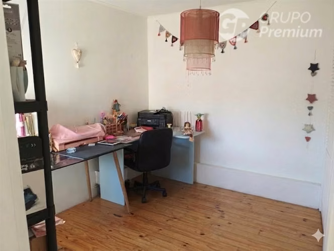Hermosa casa,con gran ampliación, cocina equipada, y patio.