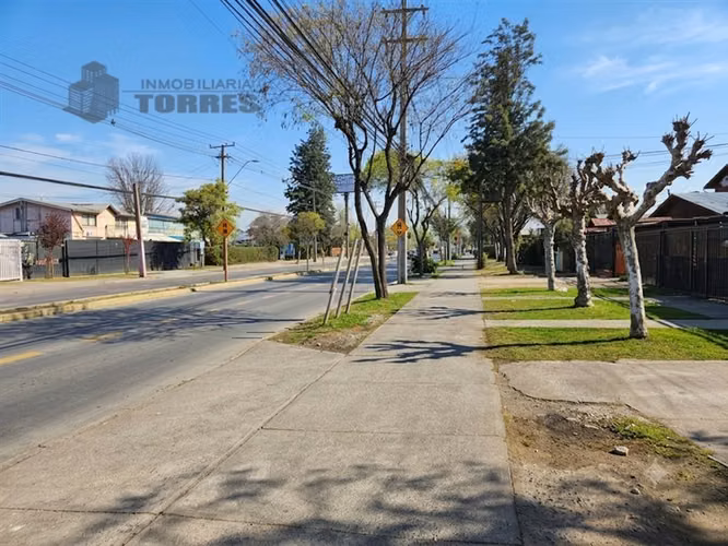 Casa en venta en avenida Gabriela para negocio Puente Alto