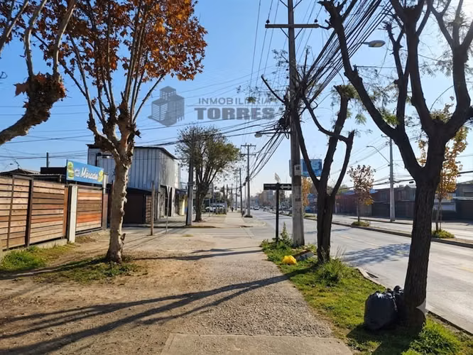 Casa en venta en avenida Gabriela para negocio Puente Alto