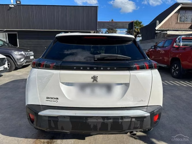 Peugeot 2008 1.5 BlueHDI 130 HP Auto Allure Pack