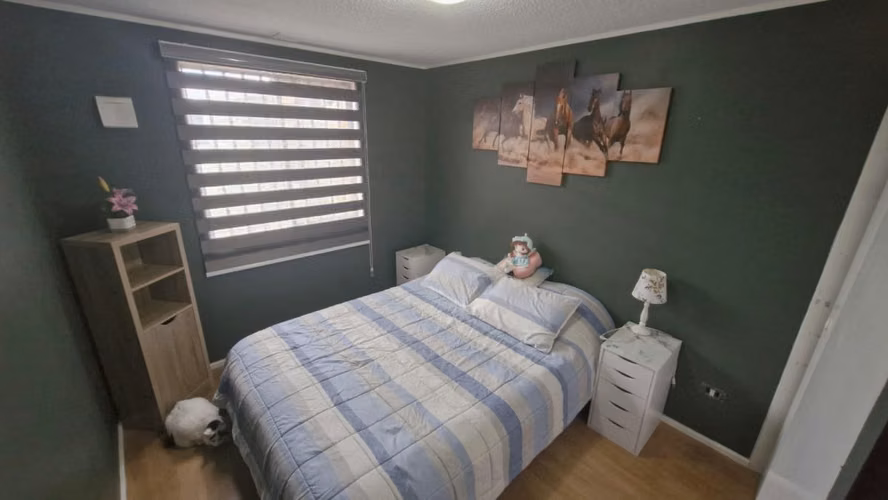 SU COCINA REMODELADA LE DA LA COMODIDAD PARA PARTICIPAR EN FAMILIA - Imagen 12