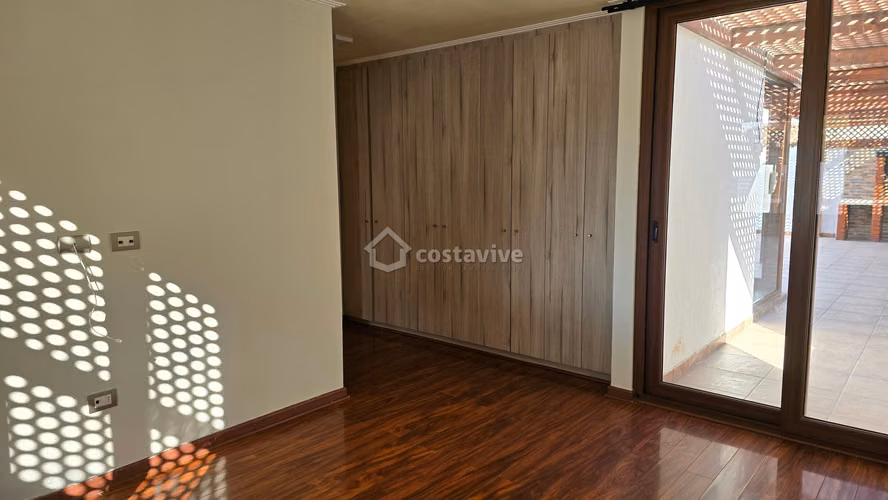 Casa 4D en Costa Laguna | Acceso a Laguna Artificial y Condominio Seguro