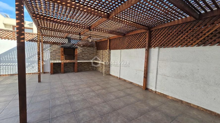 Casa 4D en Costa Laguna | Acceso a Laguna Artificial y Condominio Seguro