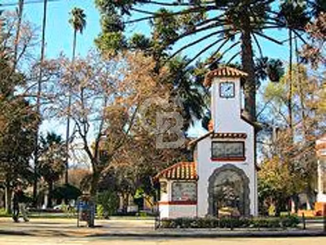 Excelente Local en pleno centro de Santa Cruz