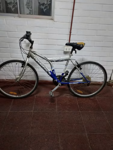 Vendo barato veladores cómoda biblioteca mesa de arrimo soldadora