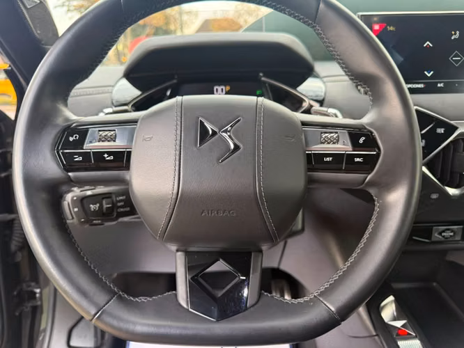 DS AUTOMOBILES DS 3 1.2 CROSSBACK LOUVRE 155 4X2 AT 5P 2023