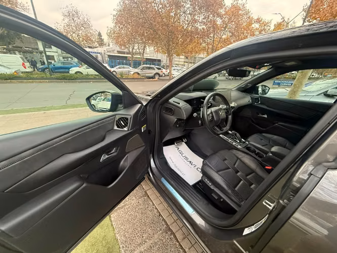 DS AUTOMOBILES DS 3 1.2 CROSSBACK LOUVRE 155 4X2 AT 5P 2023