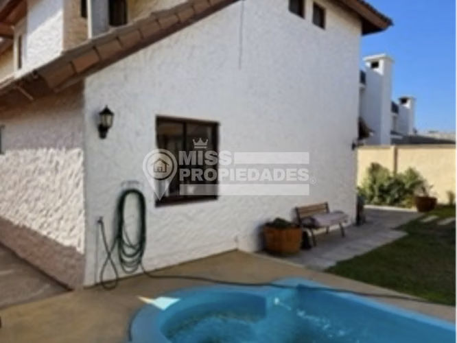 VENDE CASA - HERRADURA, REGIÓN DE COQUIMBO