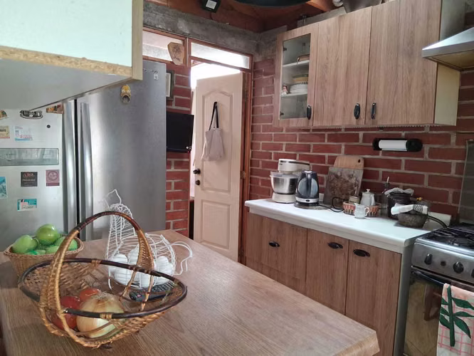 VENDO CASA 3D 1B 1E PJE. UBICACIÓN  CENTRAL (169532)