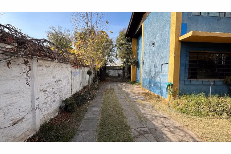 Amplia casa + dpto en macul: vivienda o negocio