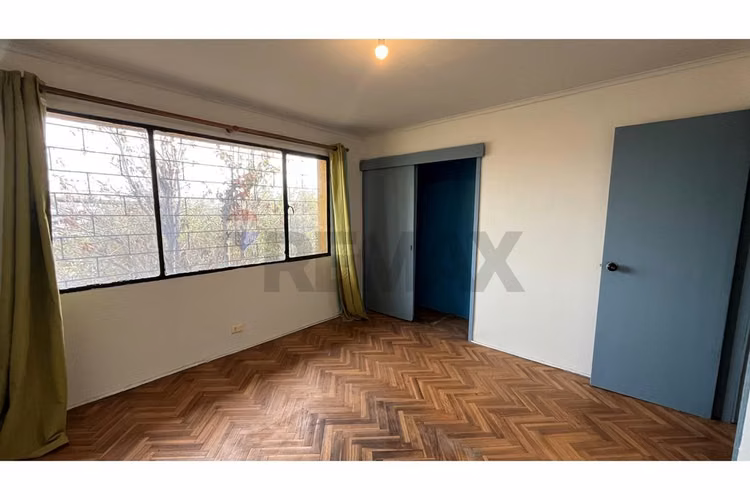 Amplia casa + dpto en macul: vivienda o negocio