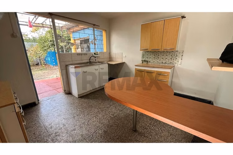 Amplia casa + dpto en macul: vivienda o negocio